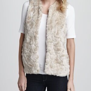 French Connection Faux Fur Vest in Cream Size US 0